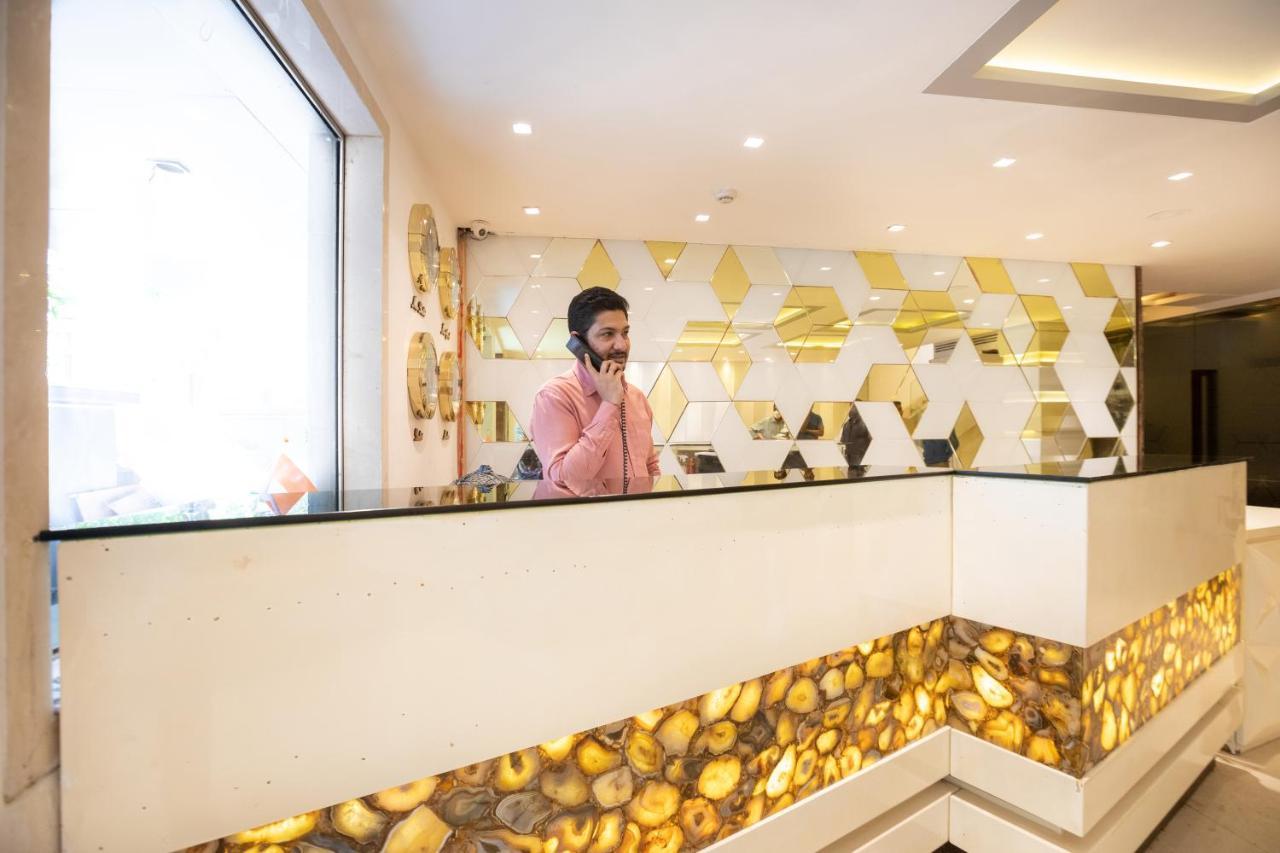 Hotel Supreme - Cuffe Parade Mumbai Exterior photo