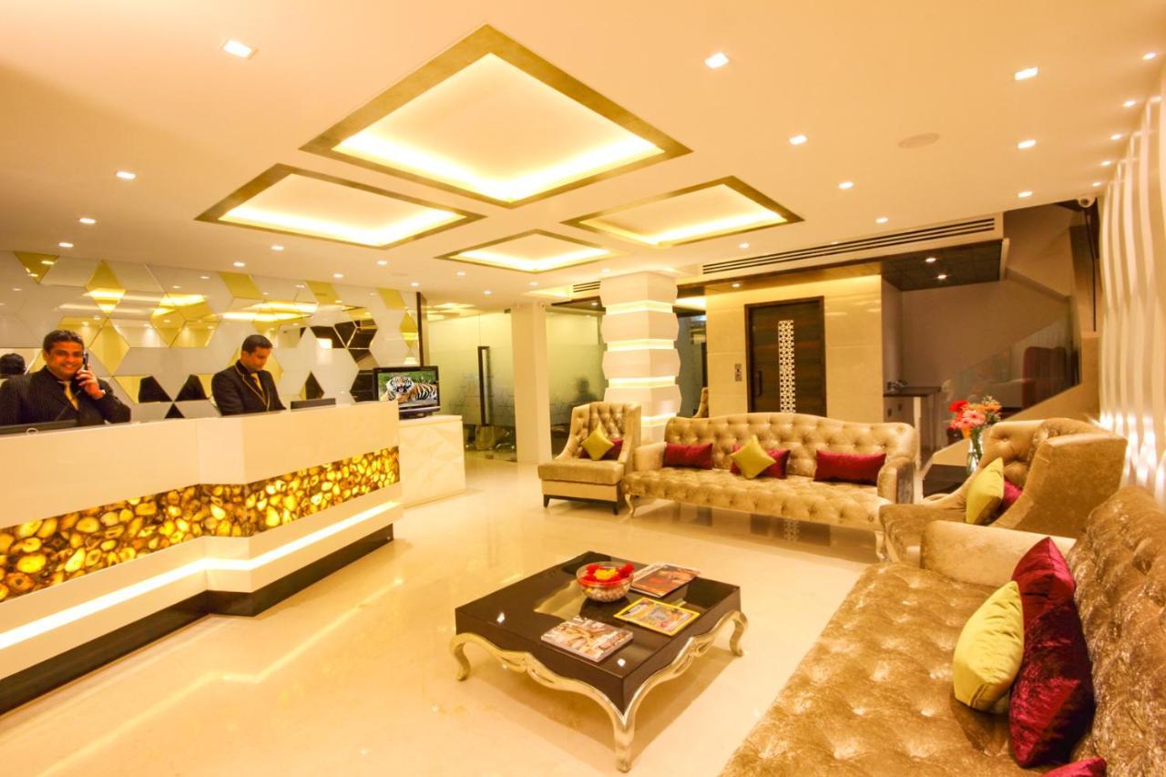 Hotel Supreme - Cuffe Parade Mumbai Exterior photo