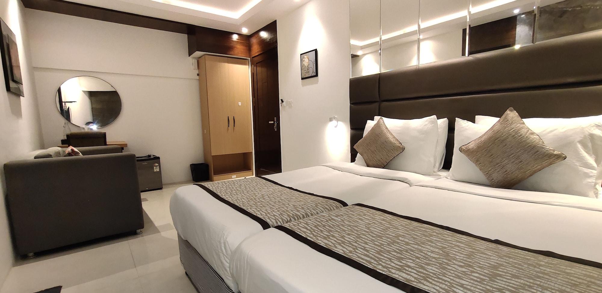Hotel Supreme - Cuffe Parade Mumbai Exterior photo