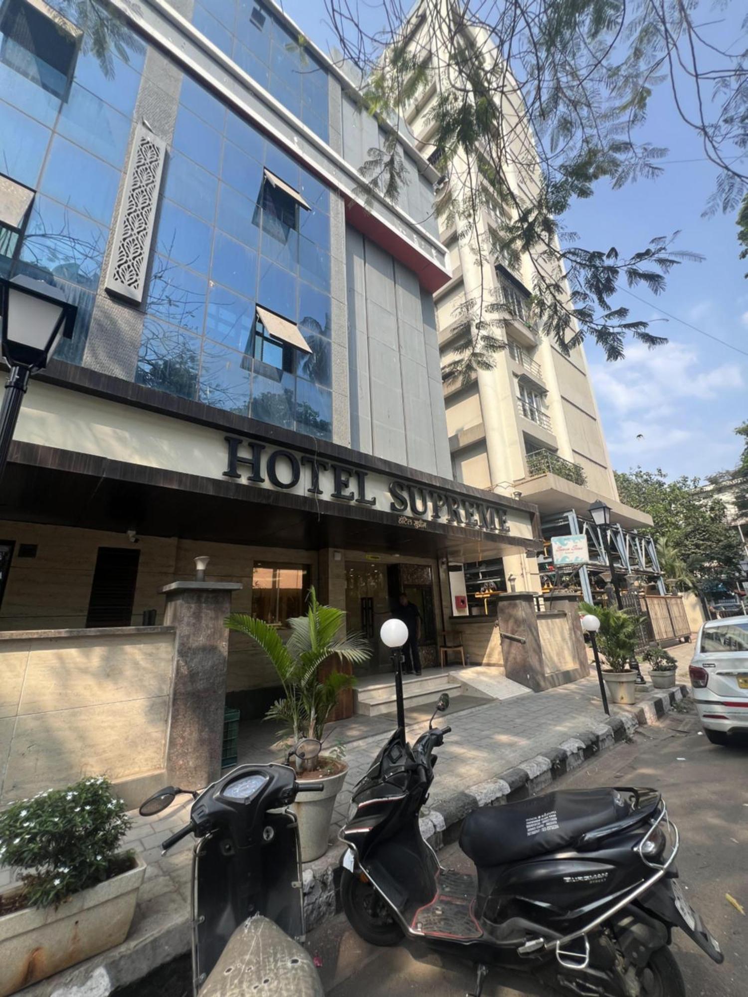 Hotel Supreme - Cuffe Parade Mumbai Exterior photo