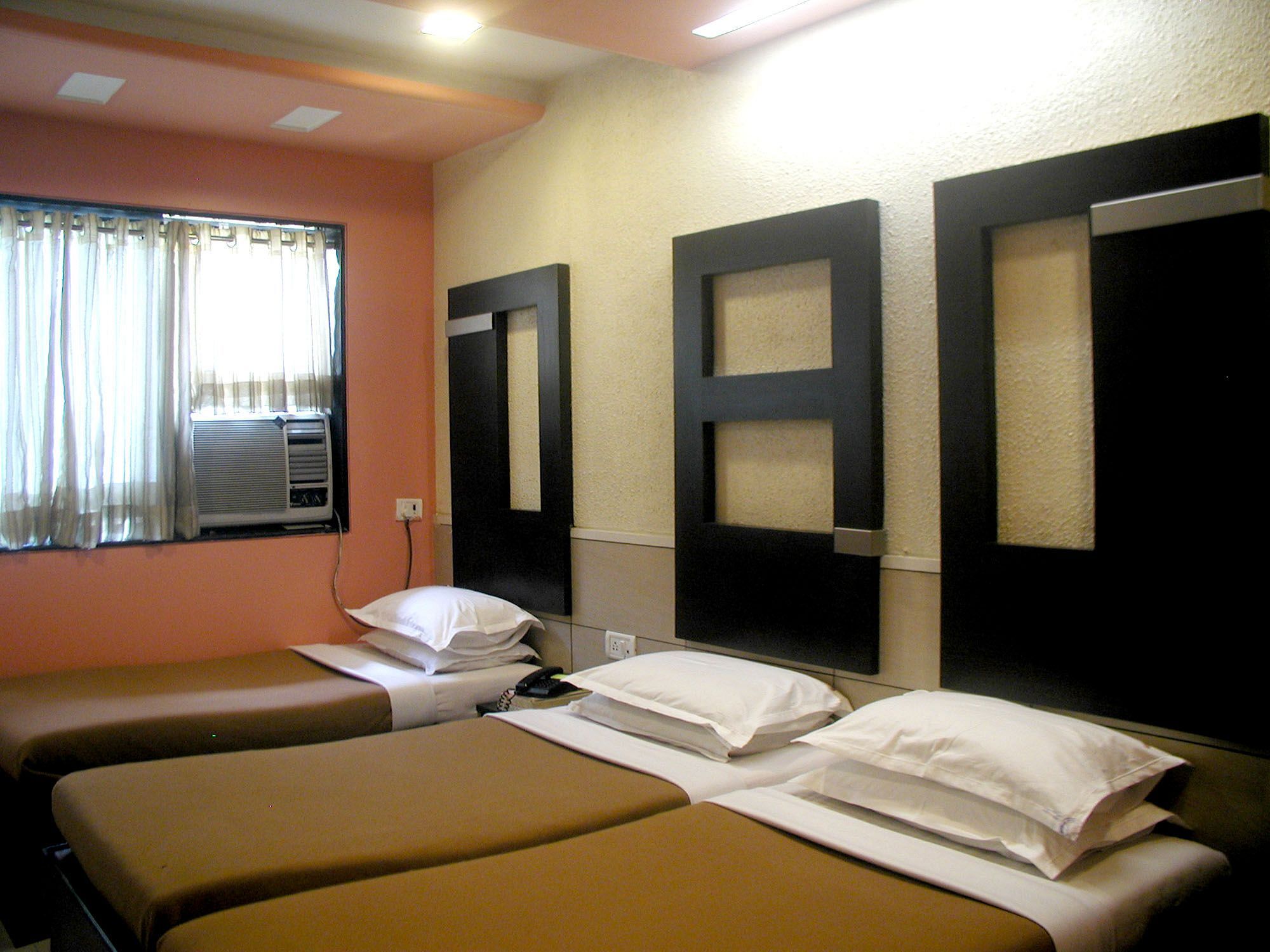 Hotel Supreme - Cuffe Parade Mumbai Exterior photo