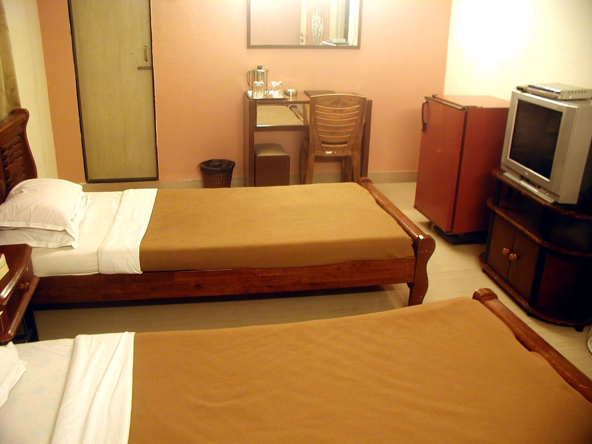Hotel Supreme - Cuffe Parade Mumbai Exterior photo